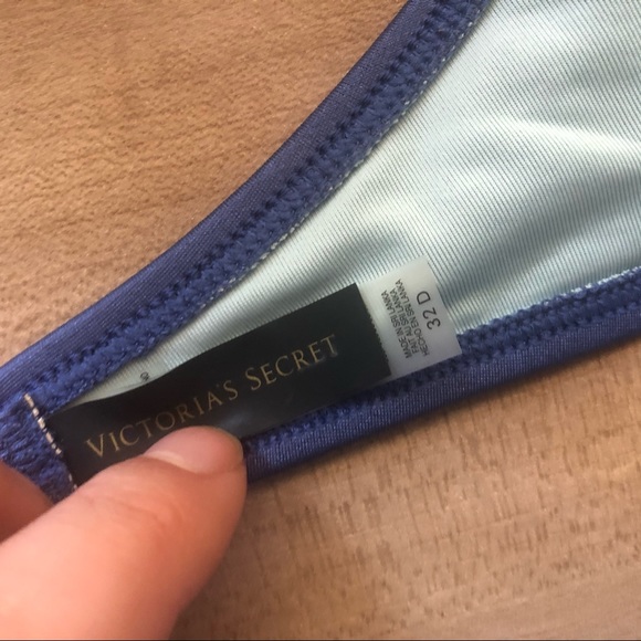 Victoria’s Secret Blue Strapless Bikini Top - Picture 4 of 4
